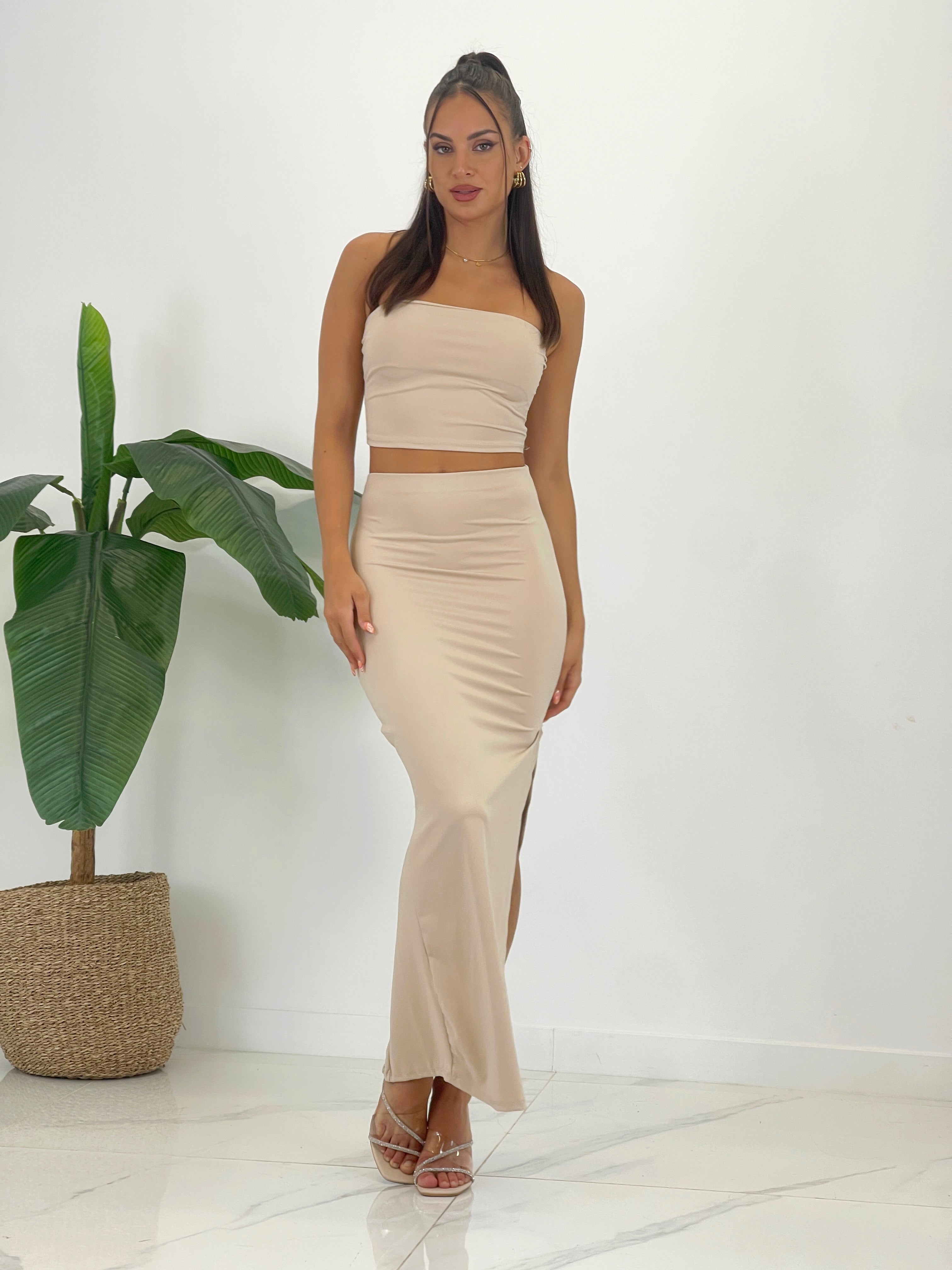 Conjunto top bandeau y falda larga Roma