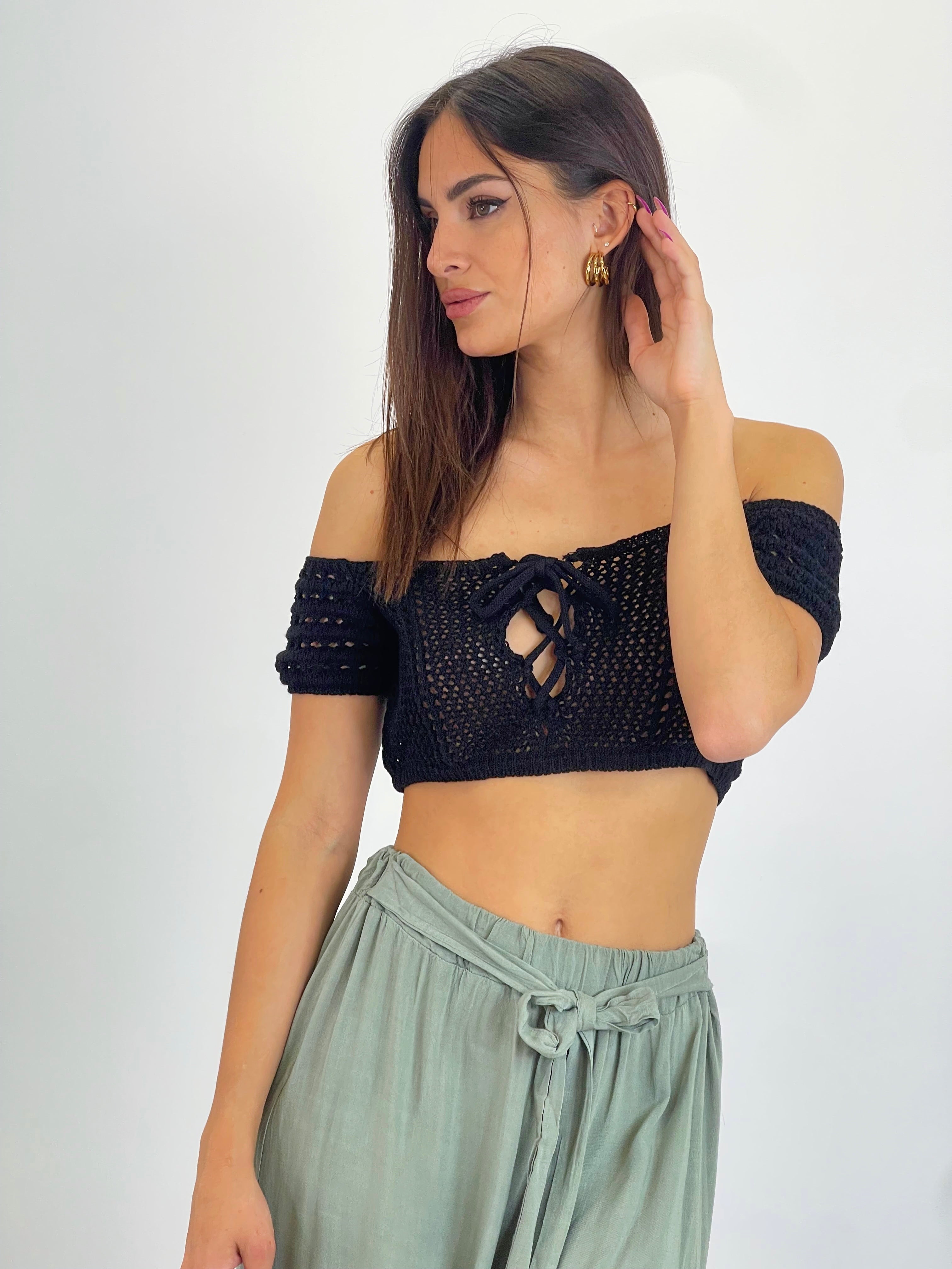 Top croché escote lazada